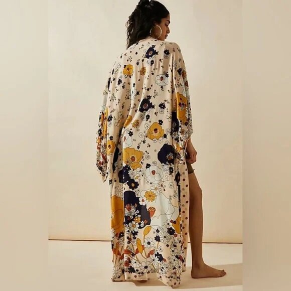 Free People Hidden Hills Floral Flowy Maxi Kimono Duster in Ivory & Yellow OS - Picture 4 of 10